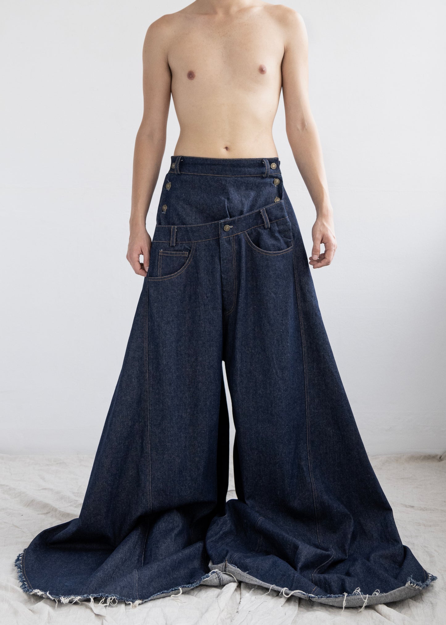 Root Raw Jeans