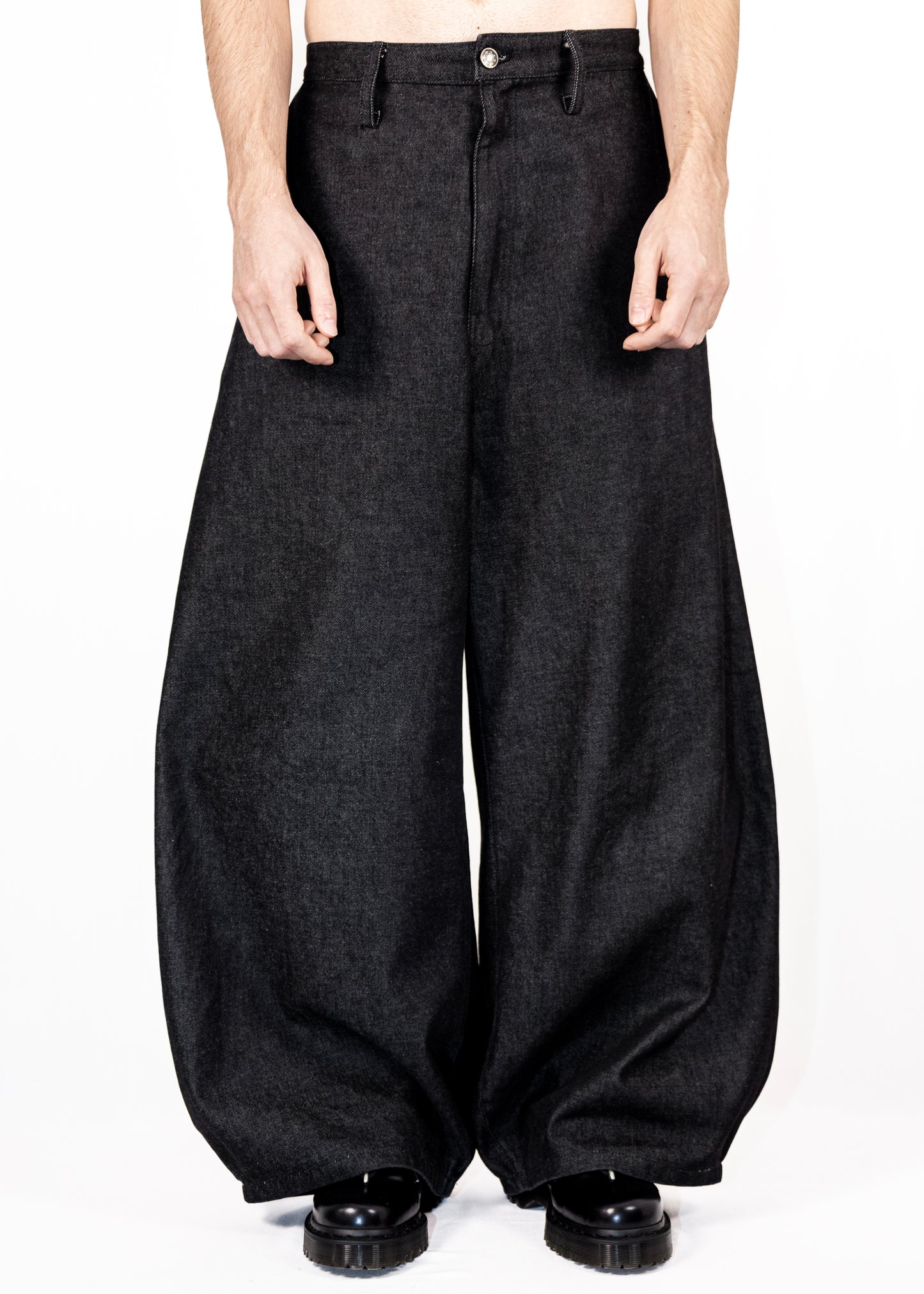 Sclerotia Jeans Black