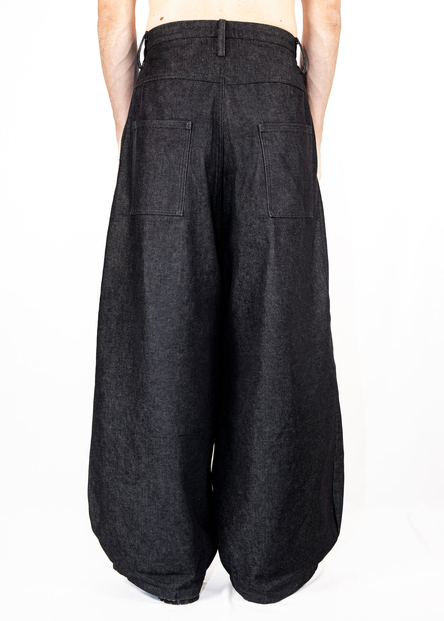 Sclerotia Jeans Black